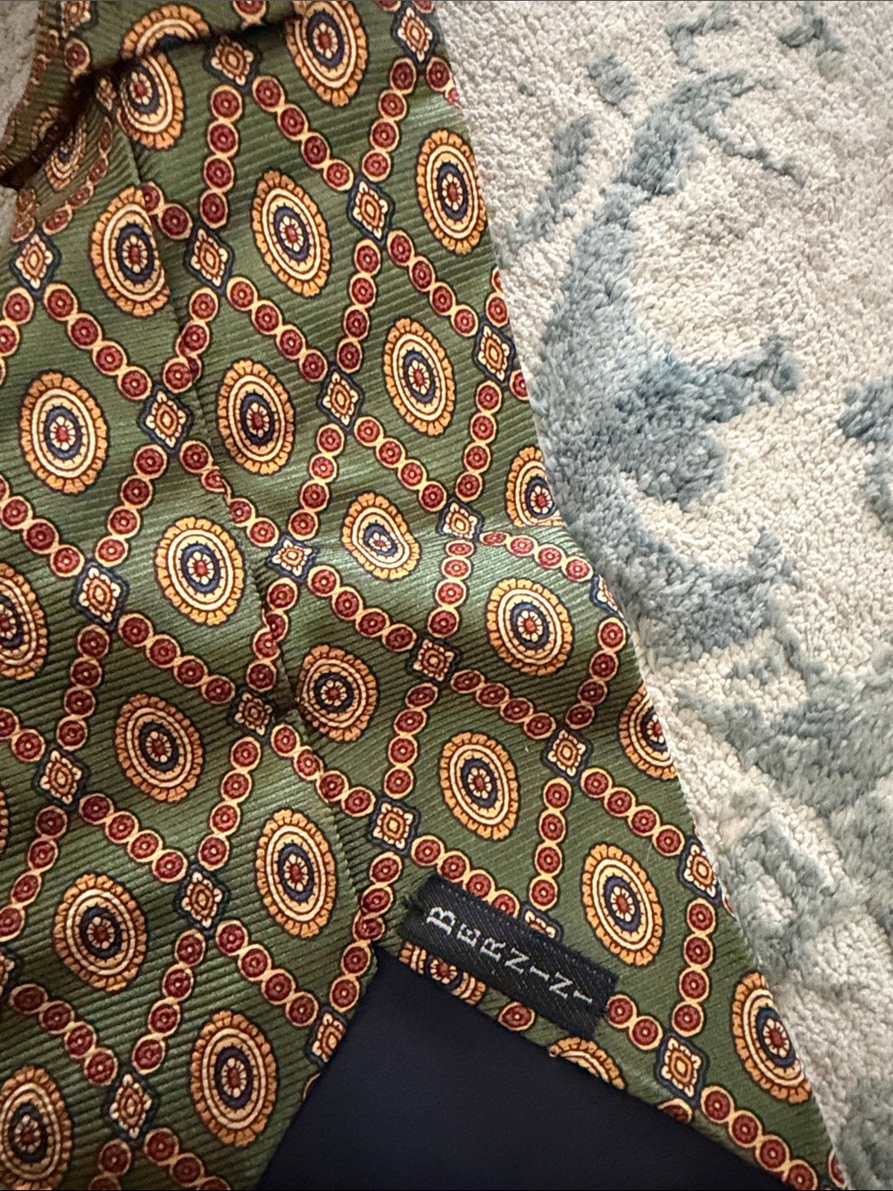 Giani Bernini Olive Green Silk Tie with Red and Gold Medallions